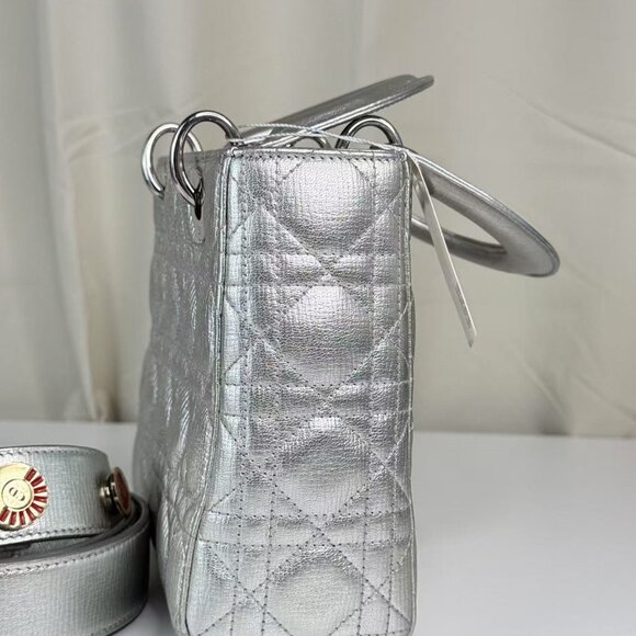 Dior Silver Leather Medium Lady Dior Shoulder Bag with Quilted Design - Picture 7 of 12